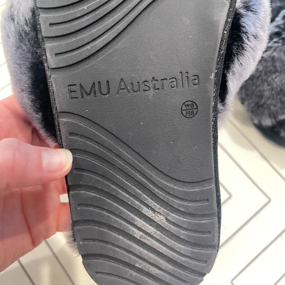 EMU Australia Plush Grey Slippers - Picture 5 of 9